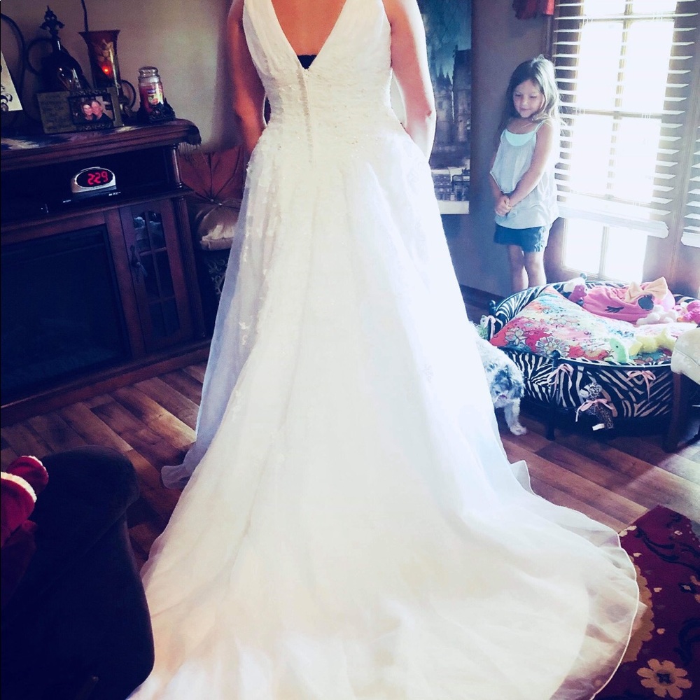 Davids Bridal NWT dress